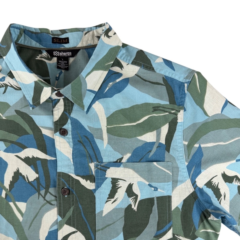 Sherpa Adventure Gear Mens L Slim Fit Short Sleeve Crane Leaf Print Shirt Blue